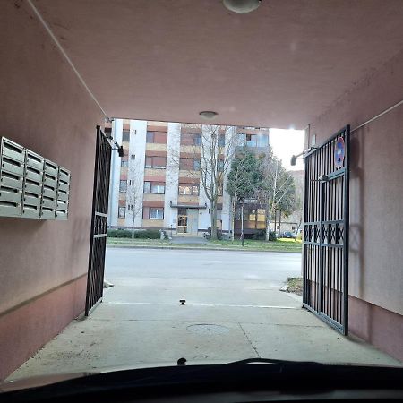Apartman Karibo Sombor Bagian luar foto
