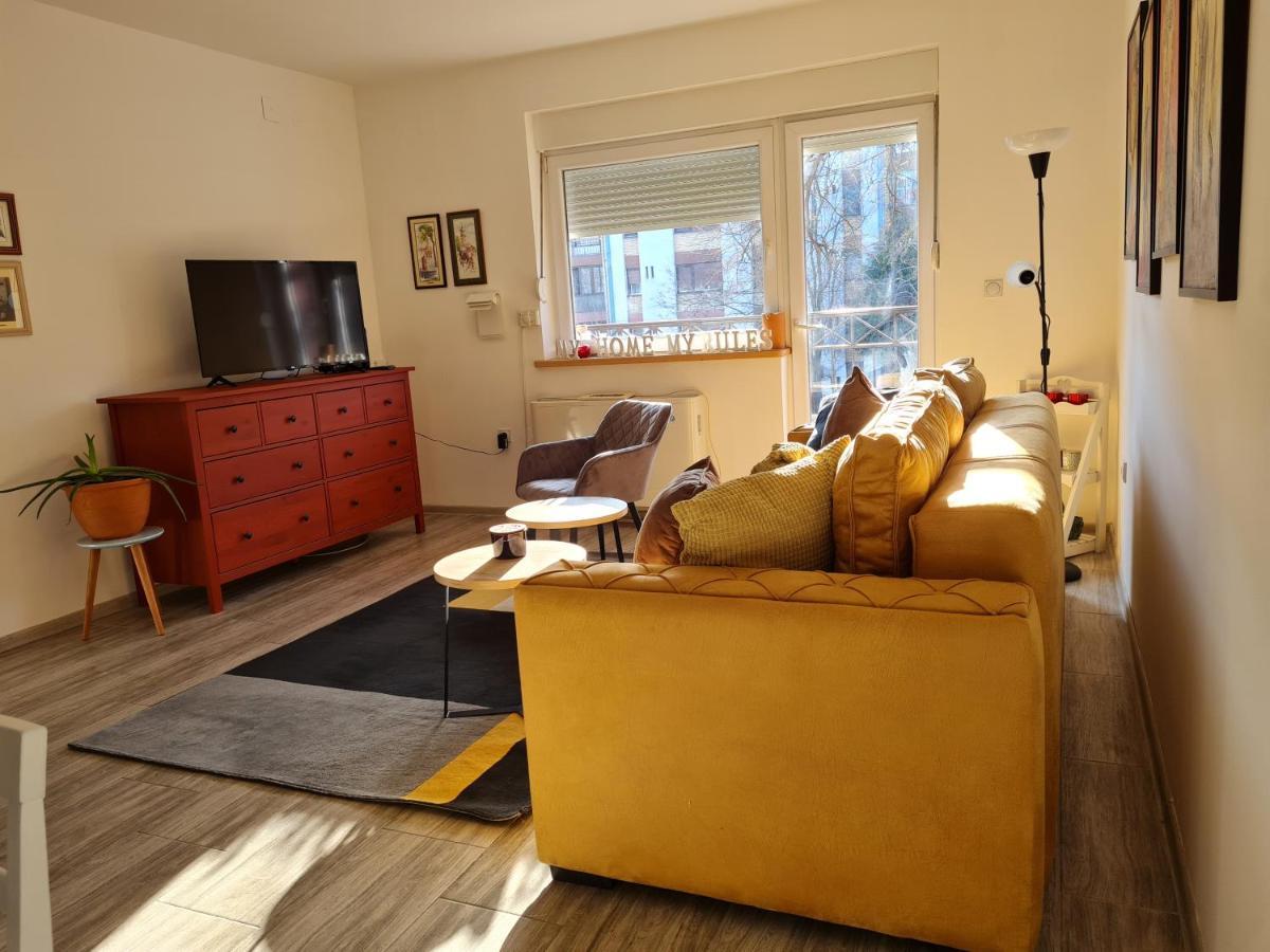 Apartman Karibo Sombor Bagian luar foto